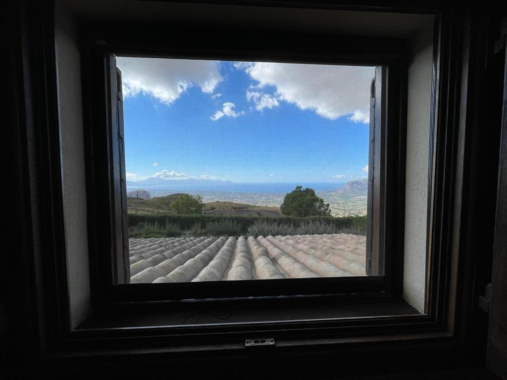 Villa Siciliana Con Piscina E Vista Panoramica Sul Mare Borgetto Bagian luar foto